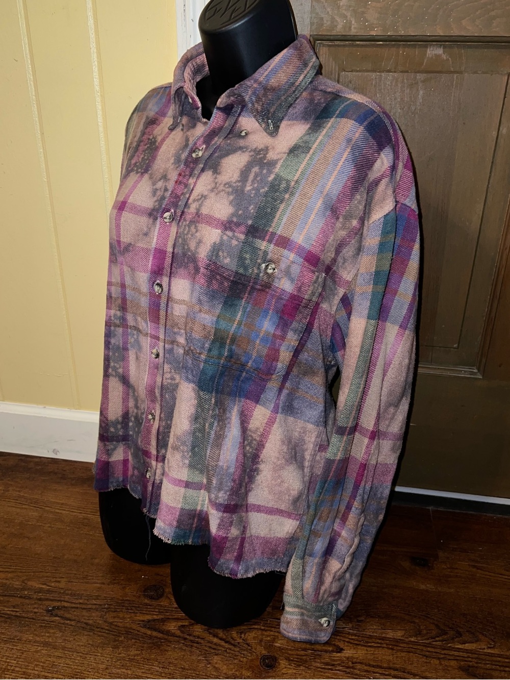 Vintage Acid Wash Crop Flannel Distressed Tie Dye Plaid Button Up Shirt Size L - Picture 7 of 10